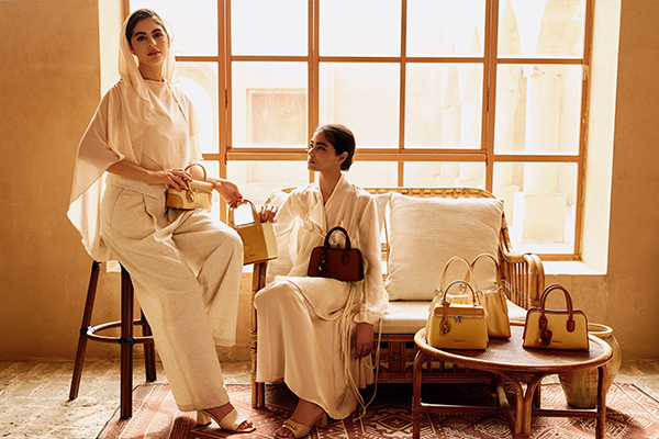 AOPIYA brand lifestyle — handbags and global retail partners