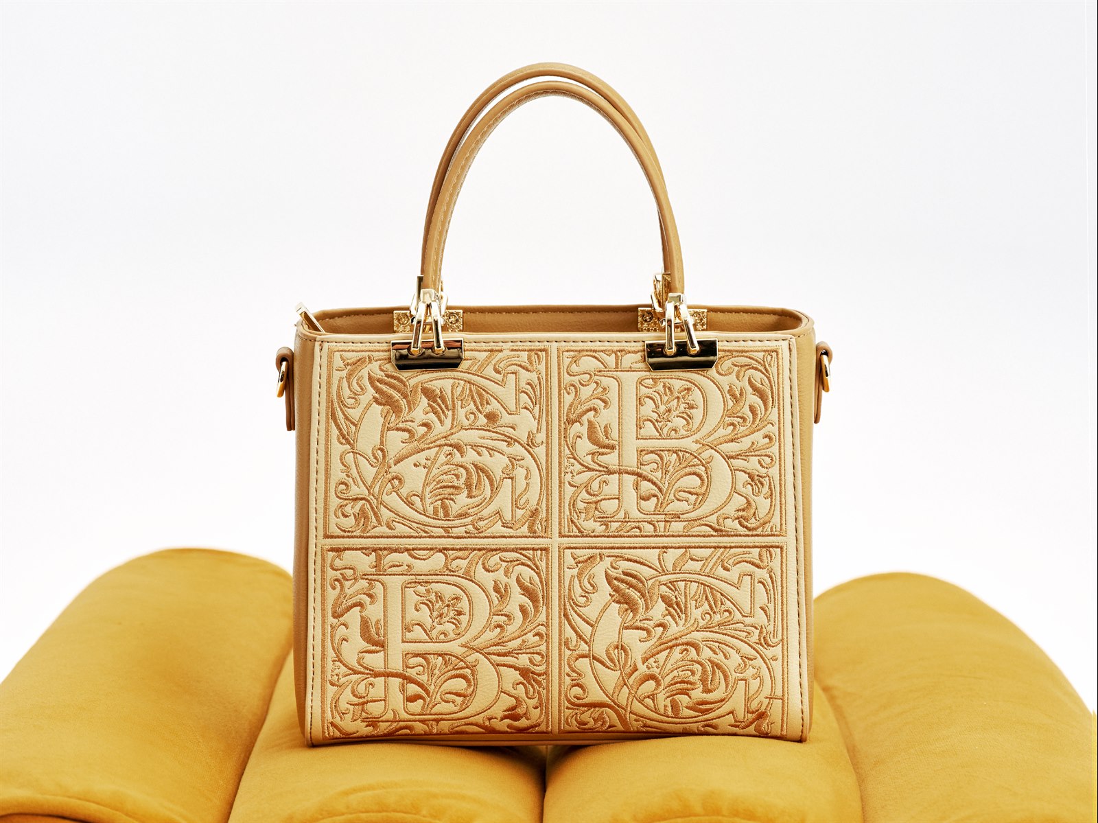 Embossed PU leather handbag product photo for wholesale buyers